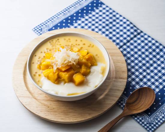 Mango Pomelo & Sago Sweet Soup with Bean Curd 楊枝甘露豆腐花